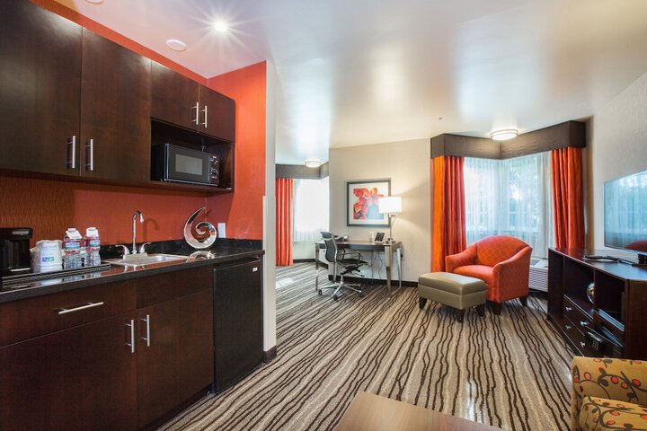 Room 16 of 35