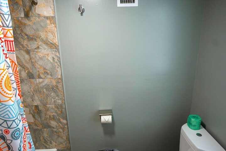 Room 53 of 90