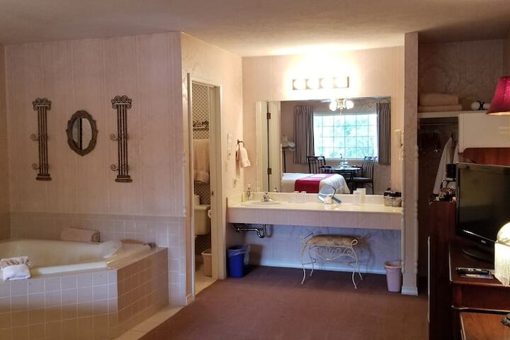 Room 13 of 125