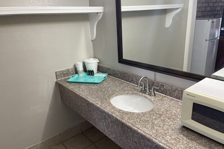 Room 15 of 21
