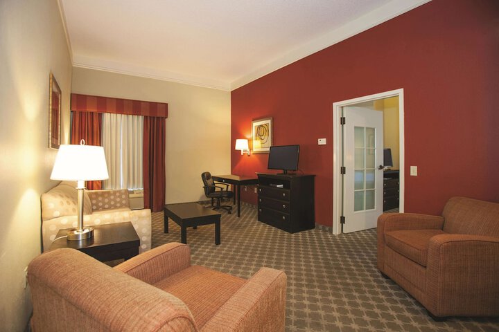 Room 28 of 78
