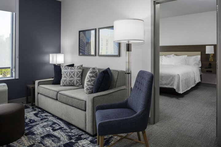 Room 9 of 23