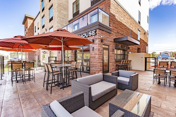 Terrace/Patio 83 of 86