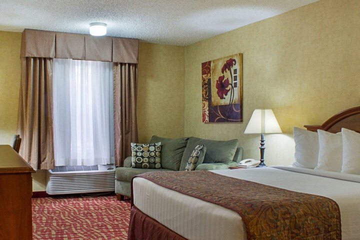 Room 25 of 54