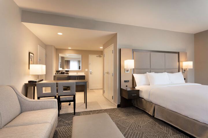 Room 20 of 48
