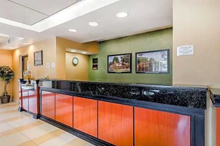 Quality Inn & Suites Lexington