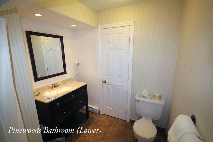 Room 9 of 34