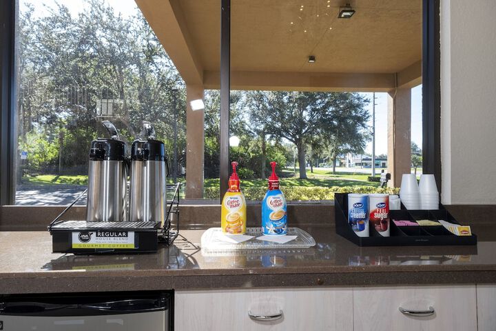 Breakfast/Coffee Service 49 of 52