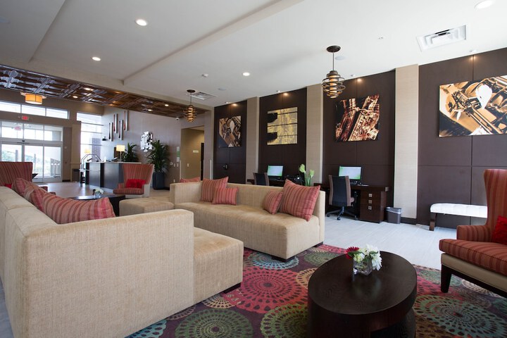 Hotel 4 of 79