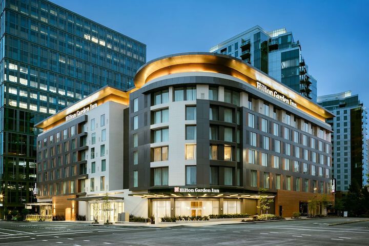 Hilton Garden Inn Seattle Bellevue Downtown WA