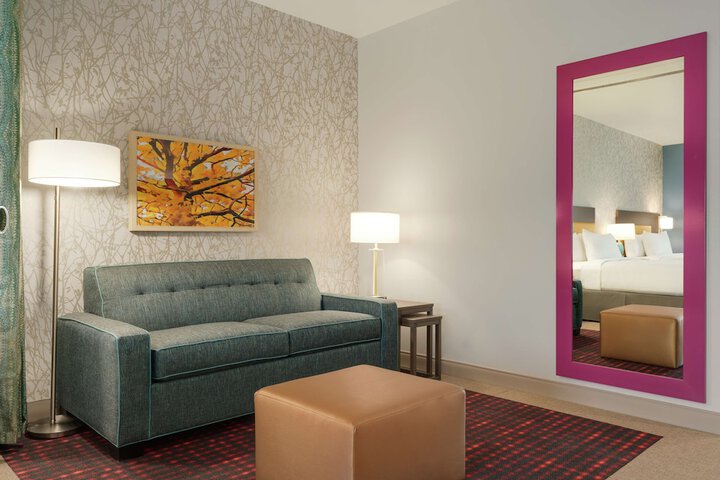 Room 21 of 39
