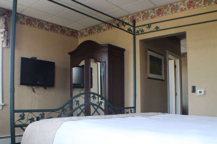 Waynebrook Inn Est 1865