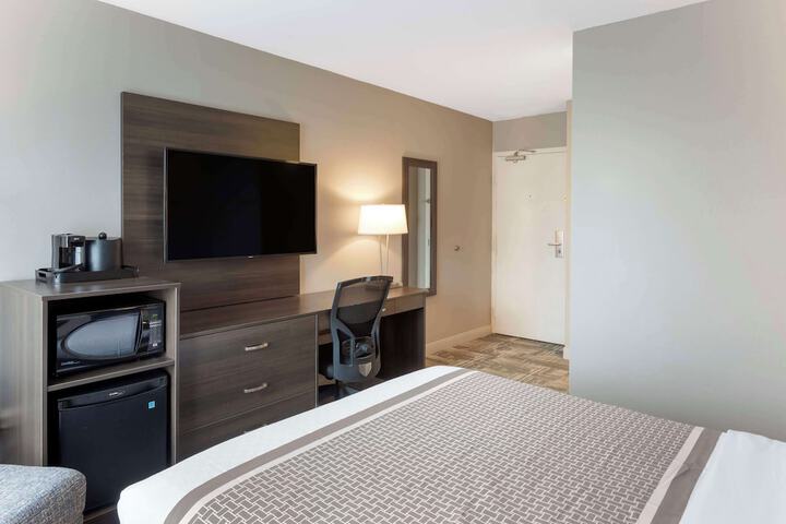 Room 22 of 36