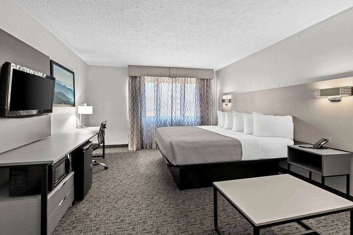 Room 44 of 55