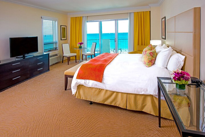 Sea View Hotel Bal Harbour, on the Ocean