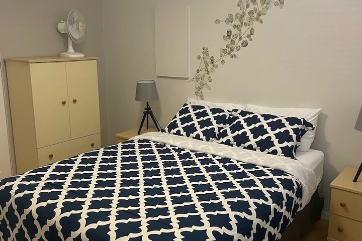 Room 17 of 24
