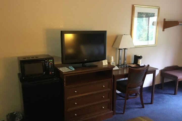 Room 21 of 27