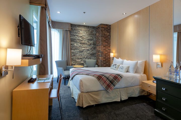 Room 43 of 63