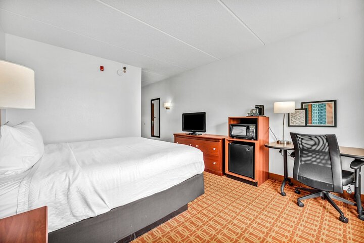 Room 48 of 70