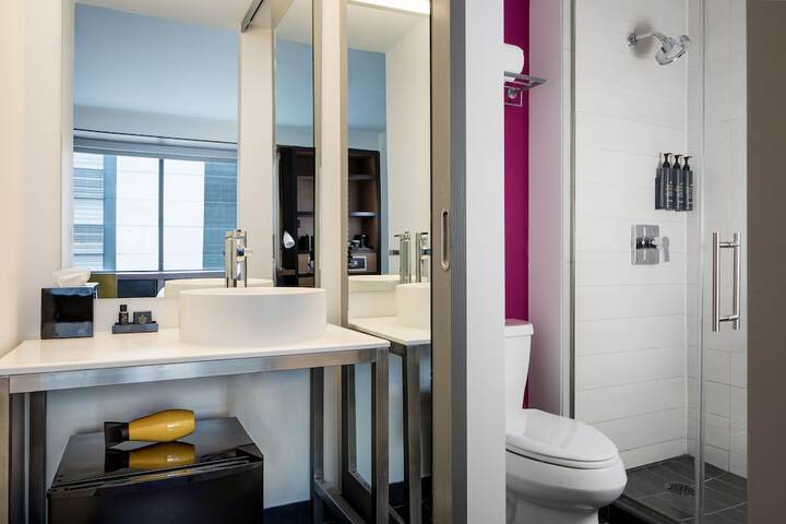 Aloft by Marriott Denver Downtown
