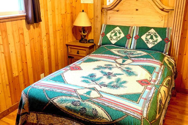 Benzonia Rustic Resort