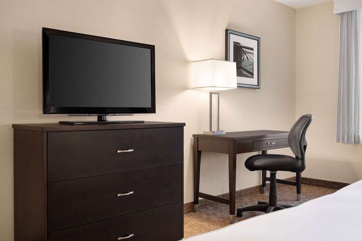 Room 21 of 61