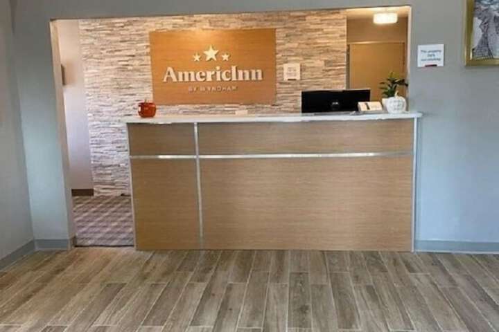 AmericInn by Wyndham Williamsburg