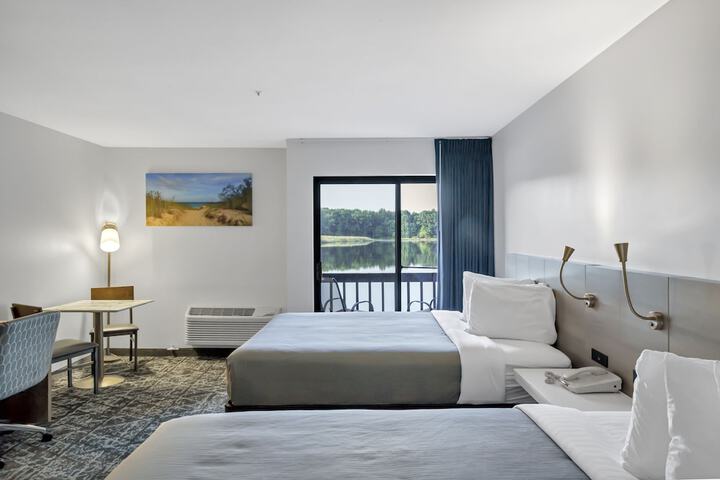 Waterbird Lakeside Inn