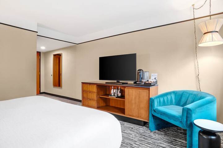 Room 96 of 138