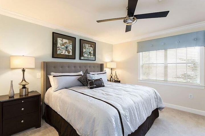 Room 8 of 25
