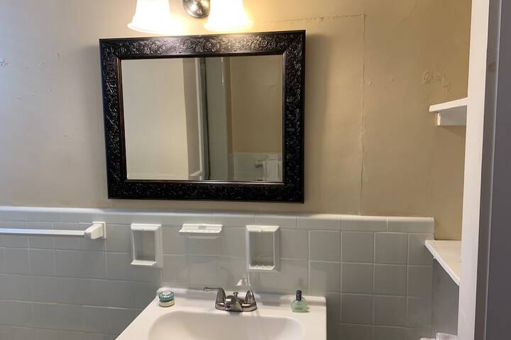 Room 158 of 231