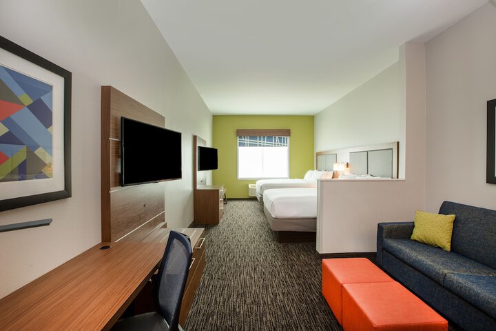 Room 18 of 43