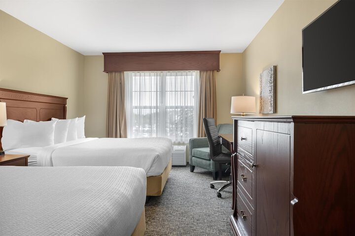 Best Western Plus Fredericton Hotel & Suites