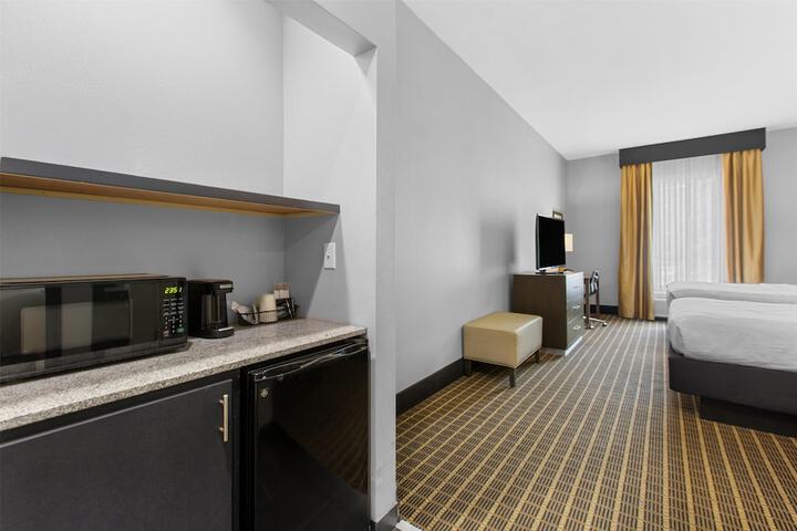 Best Western Plus Regency Park