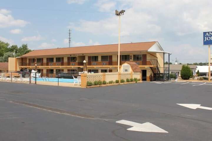 Hotel 2 of 15