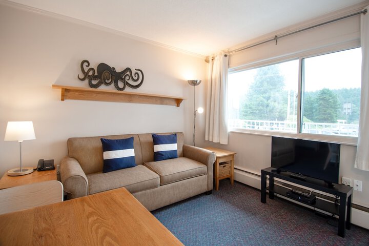 Room 14 of 24