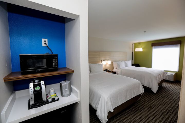 Holiday Inn Express : Hillsboro I-35 by IHG