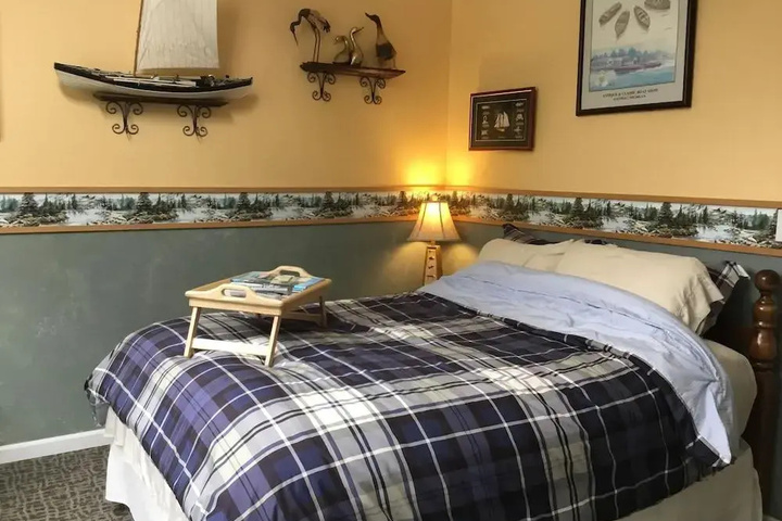 The Harsens Island Getaway Resort
