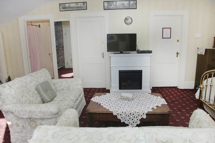 Room 58 of 80