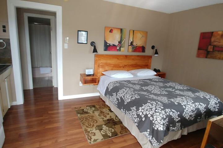 Room 5 of 14