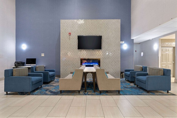 Hotel Interior 8 of 46