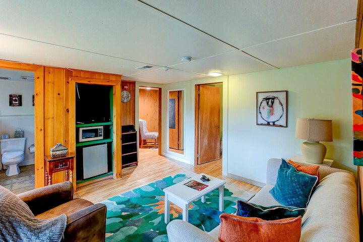 Room 43 of 54