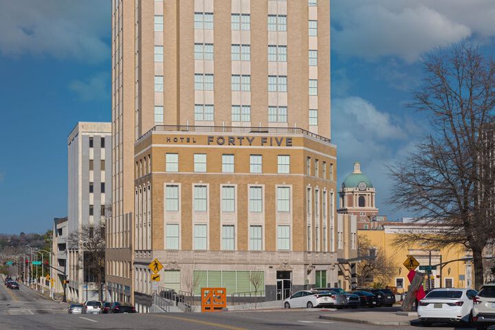 Hotel Forty Five Macon, a Tribute Portfolio Hotel