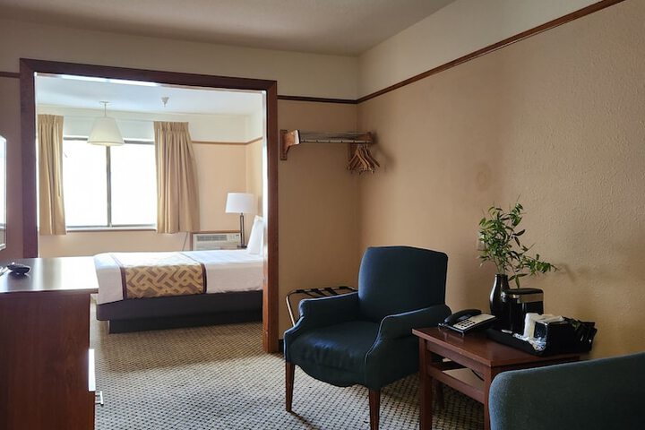 Luxury Inn & Suites