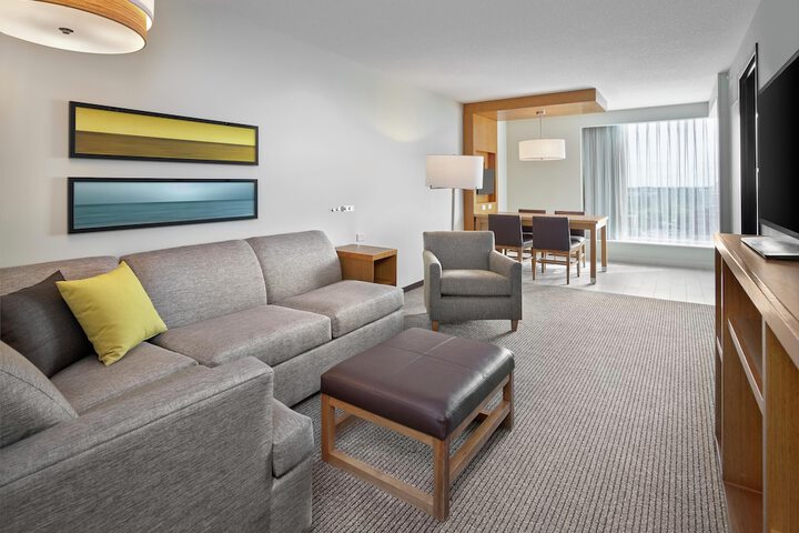 DoubleTree by Hilton Edmonton Downtown