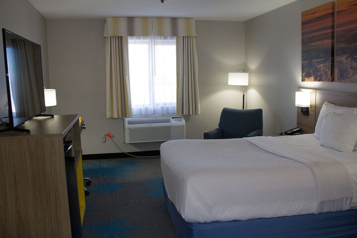 Room 12 of 40