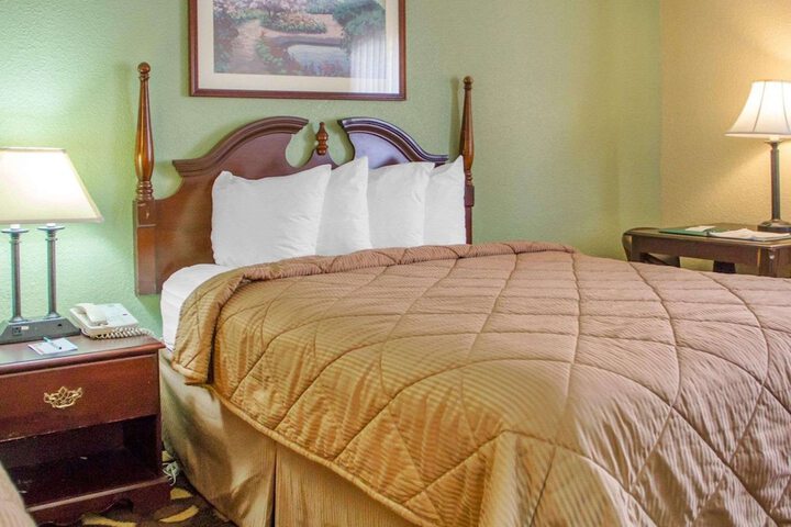 Quality Inn Broken Arrow - Tulsa