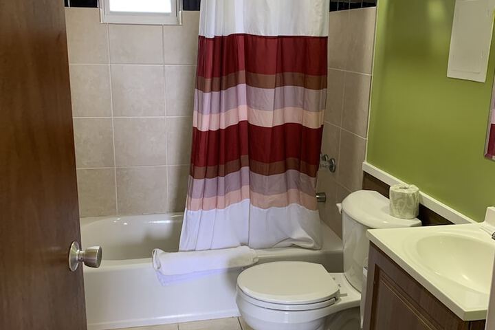 Room 16 of 27