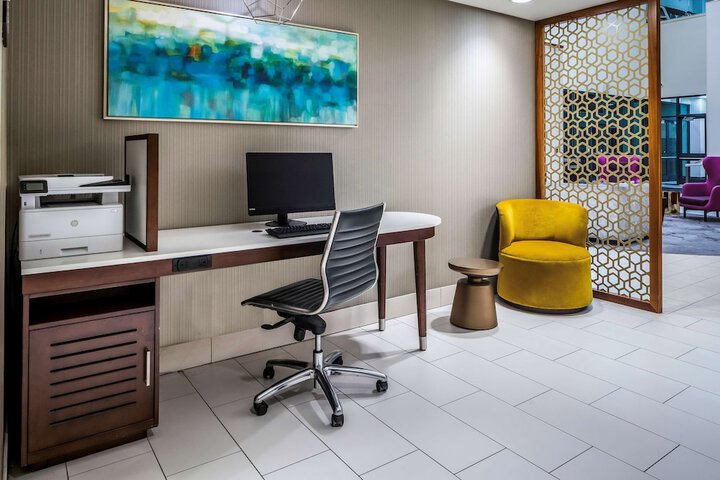 Business Center 103 of 103