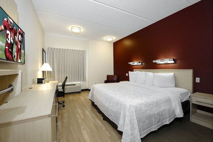 Room 34 of 47